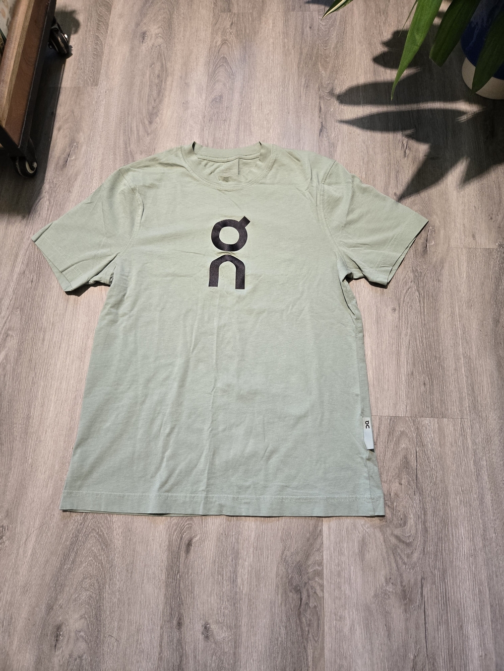 On Running Lightweight Crew T-Shirt in Sage Green